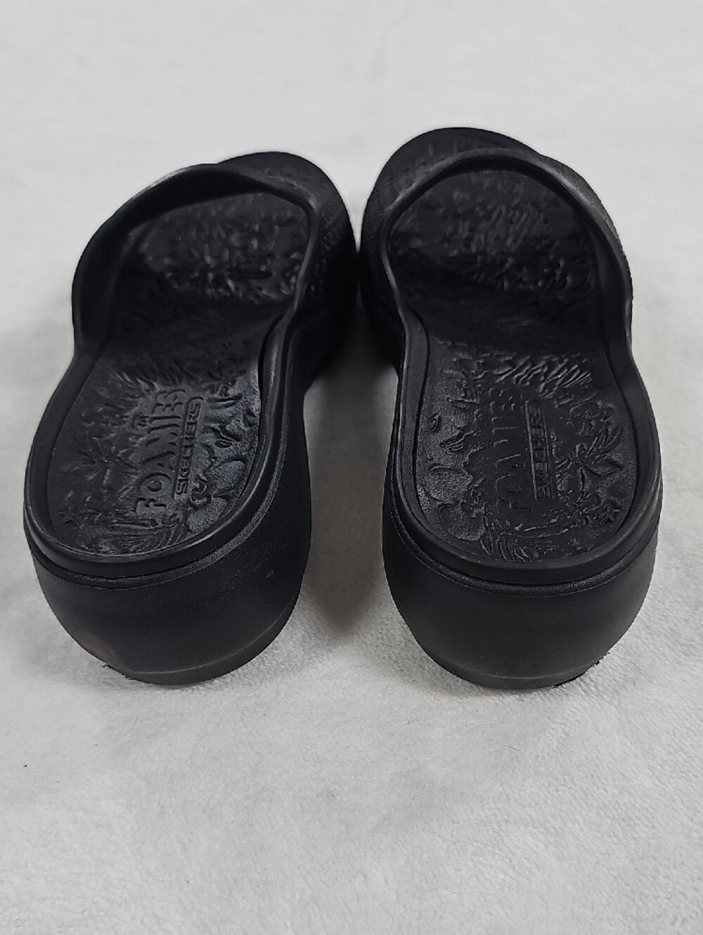 Skechers Foamies Arch Fit Black Wedge Slide Sandals Womens Size 10 Floral Relief - Picture 5 of 7